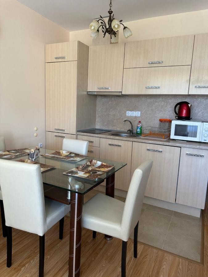 Private Apartments In Oxygen Свети Влас Екстериор снимка