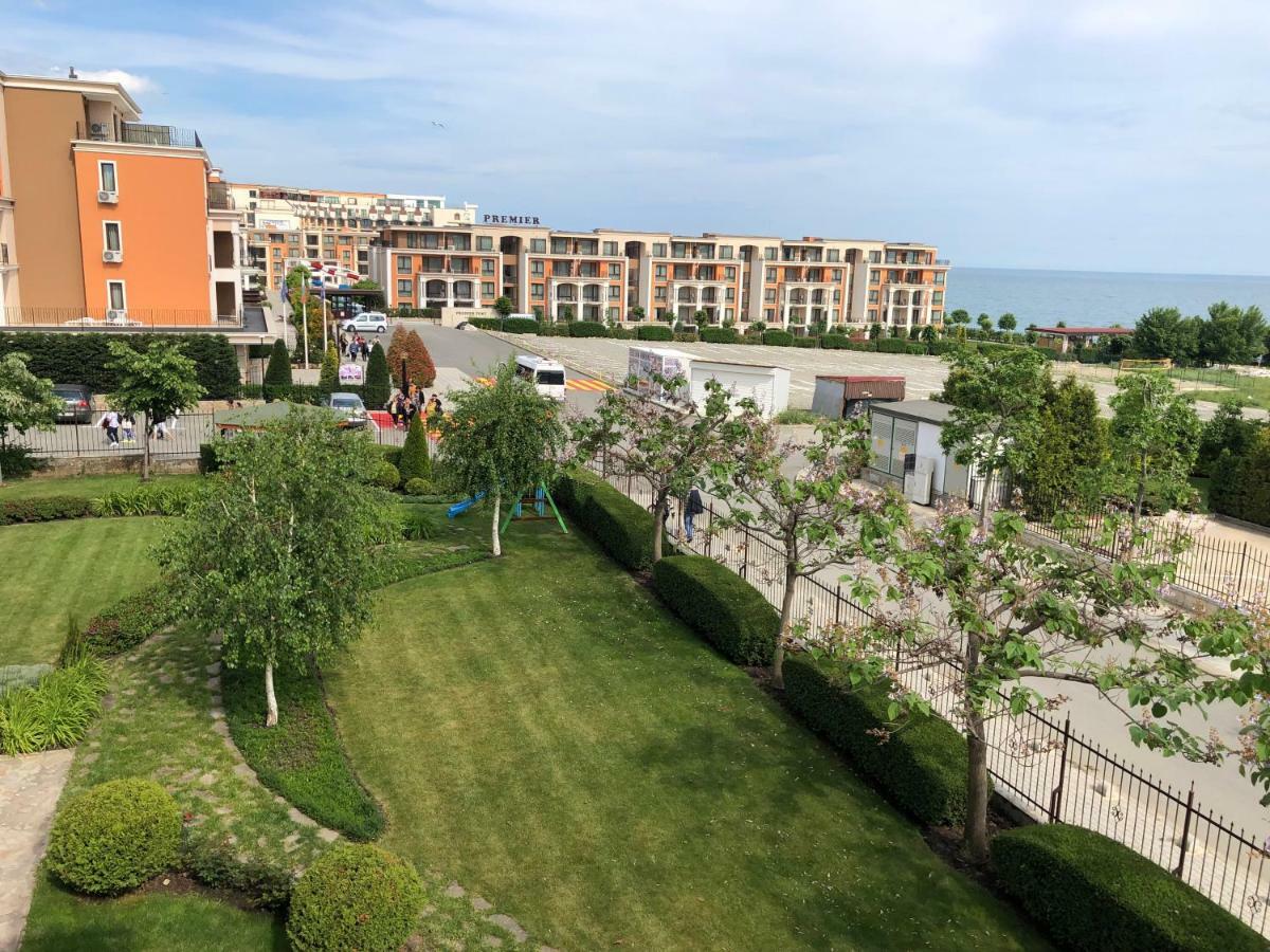 Private Apartments In Oxygen Свети Влас Екстериор снимка
